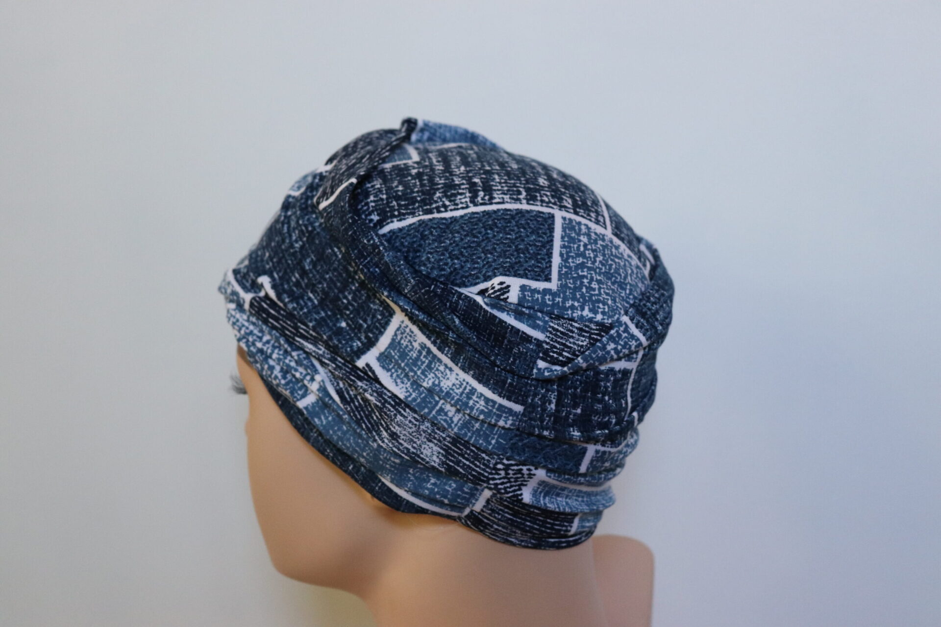 Muts jeans blauwe print Nora Dohmen achteraanzicht pop